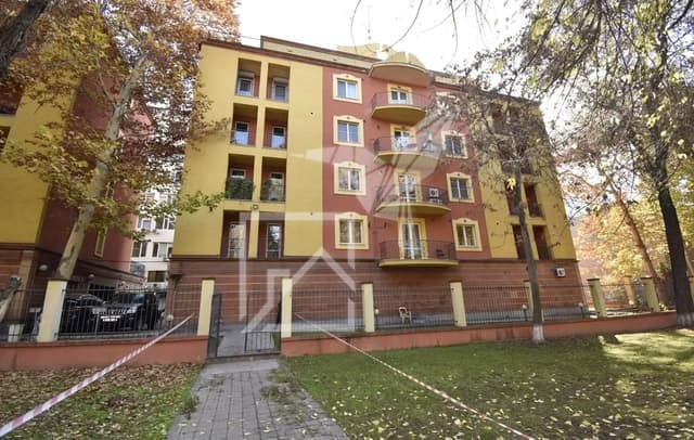 3 սենյականոց բնակարան Կենտրոնում