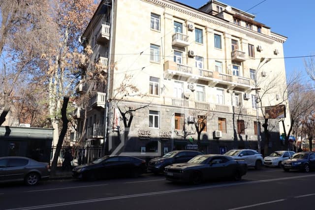 Կոմերցիոն տարածք Կենտրոնում
