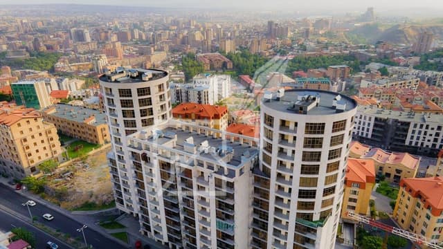 4 սենյականոց բնակարան Կենտրոնում