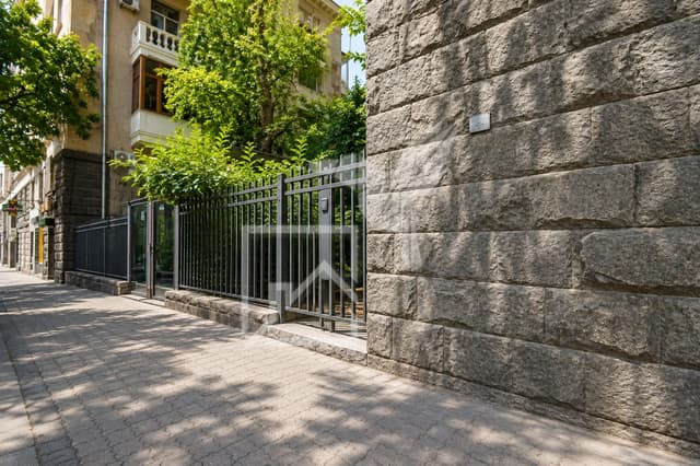 Կոմերցիոն տարածք Կենտրոնում