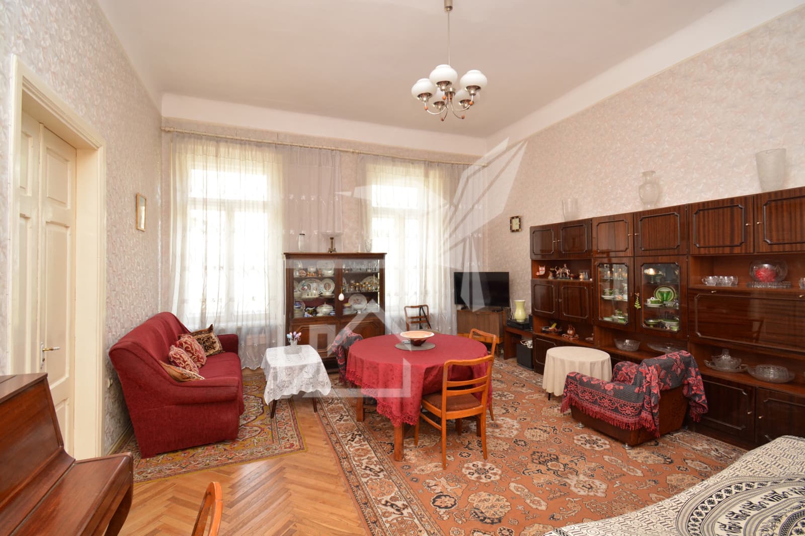 4 սենյականոց բնակարան Փոքր կենտրոնում, լուսանկար 3