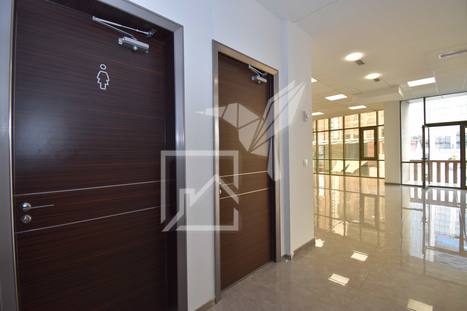 Կոմերցիոն տարածք Կենտրոնում, լուսանկար 3