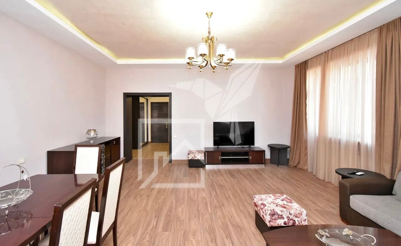 3 սենյականոց բնակարան Կենտրոնում, լուսանկար 3