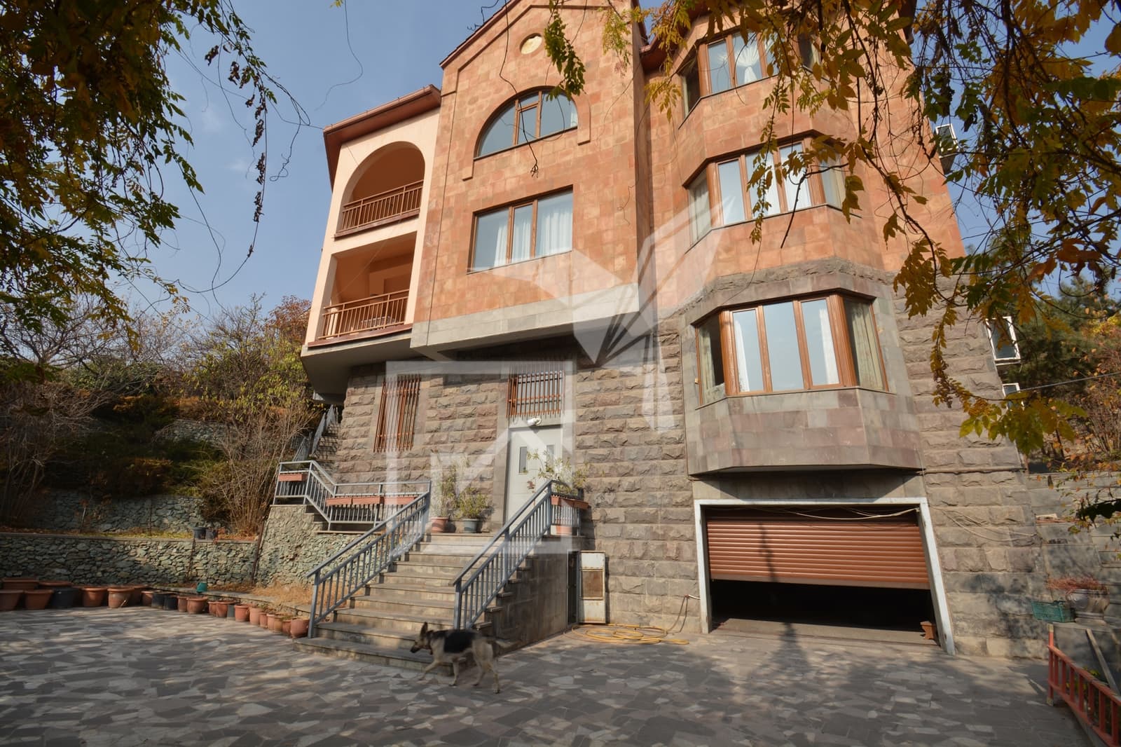 Կոմերցիոն տարածք Կենտրոնում, լուսանկար 2